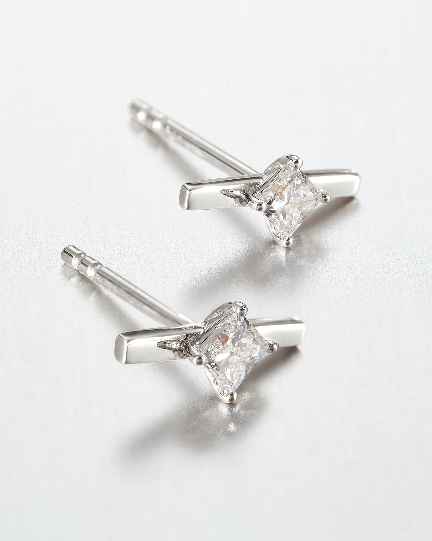 10K White Gold Lab Grown Diamond Bar Stud Earrings - 0.22 CTW