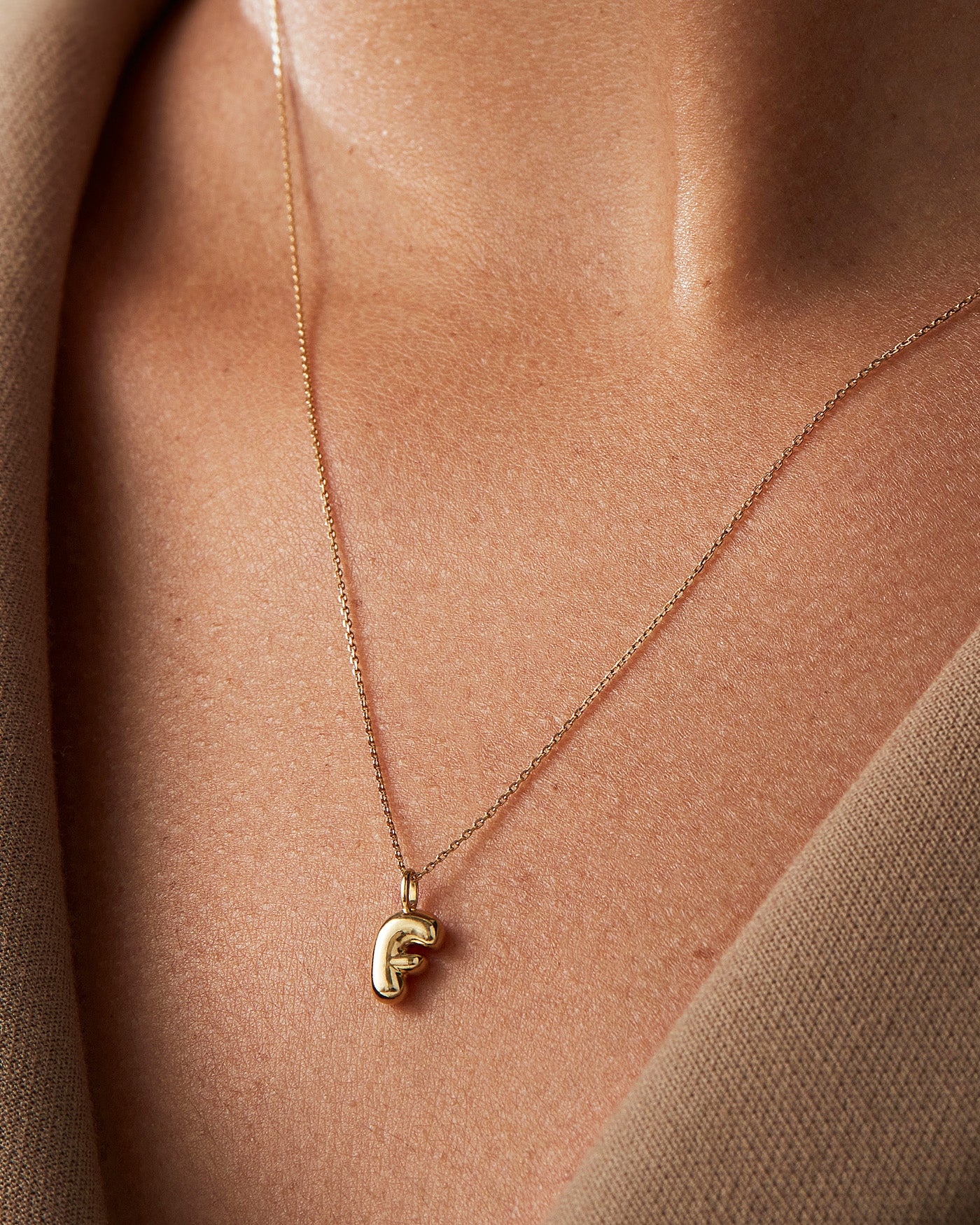 14K Gold Bubble Letter Necklace - F - Image 4