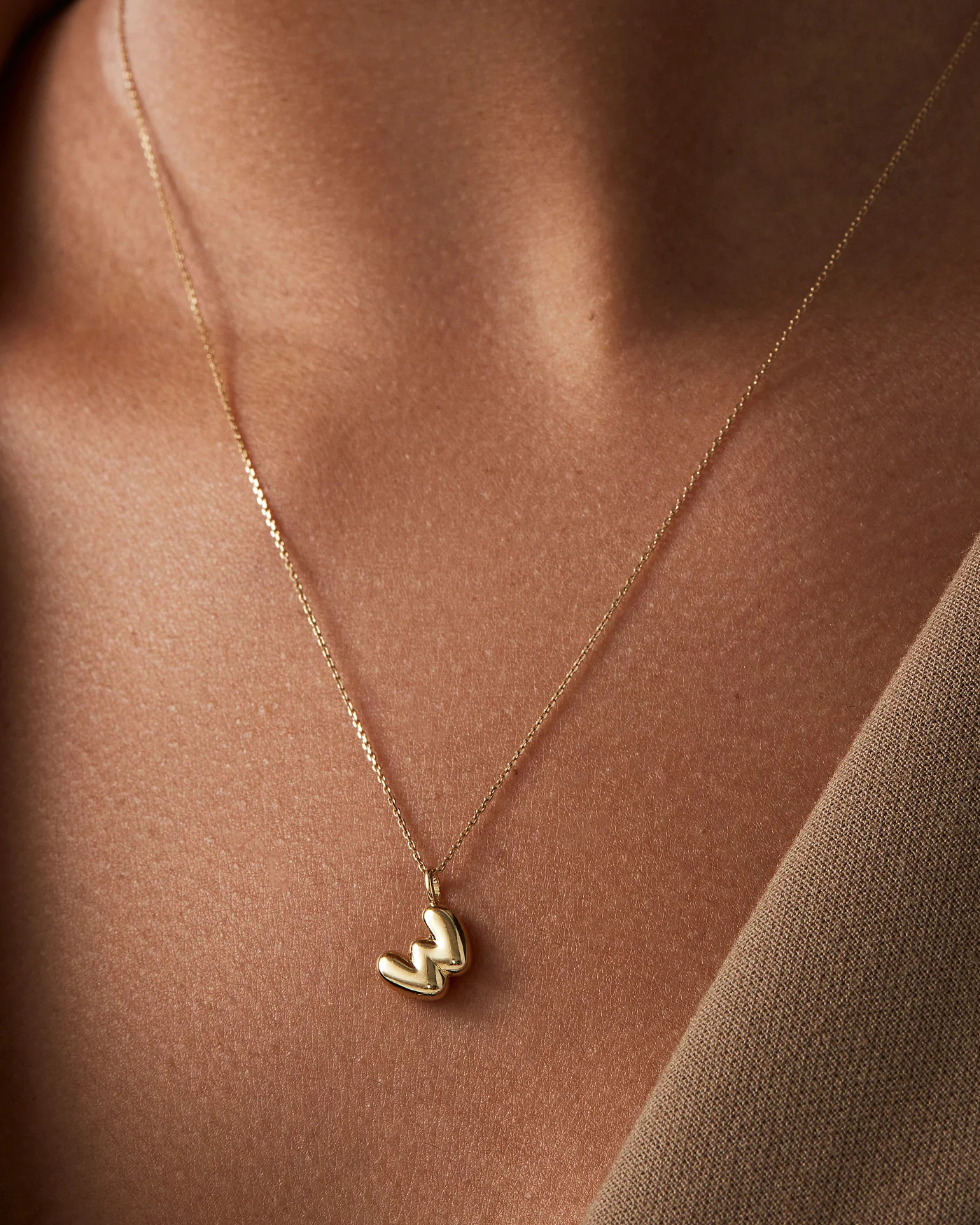 14K Gold Bubble Letter Necklace - W - Image 4