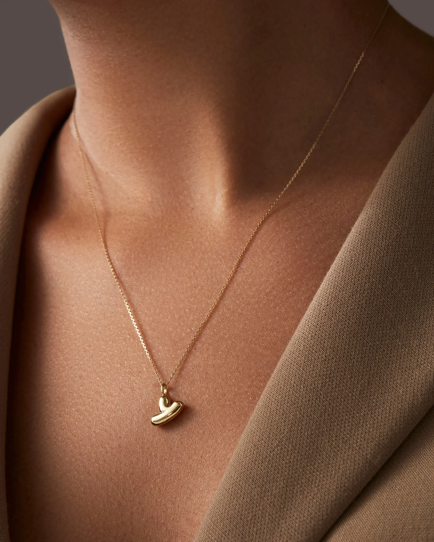 14K Gold Bubble Letter Necklace - Y - Image 2