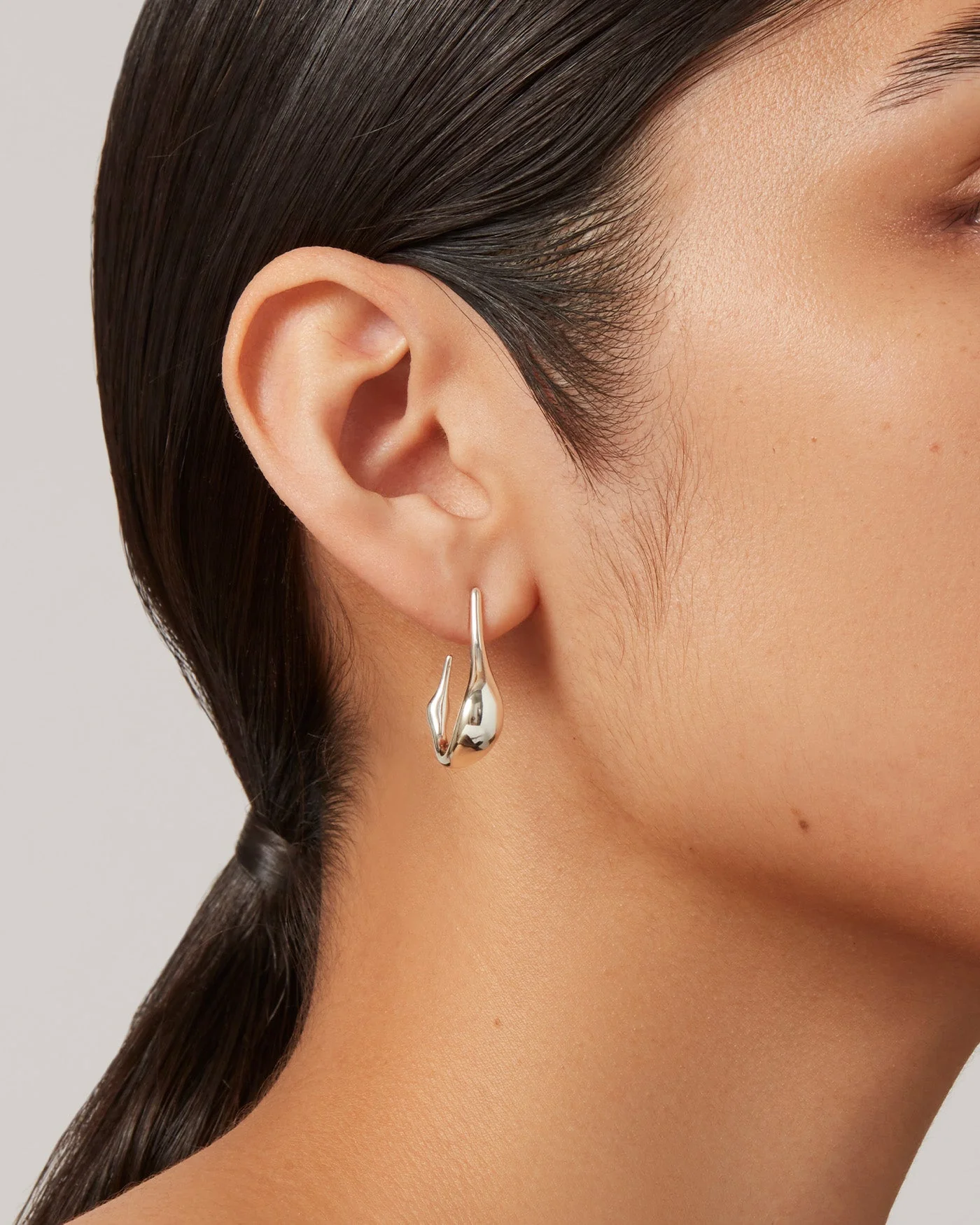 Colette Hoop Earrings - Small - Image 3
