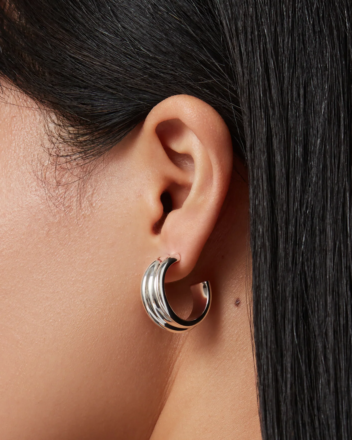 Lennon Hoop Earrings - Image 3