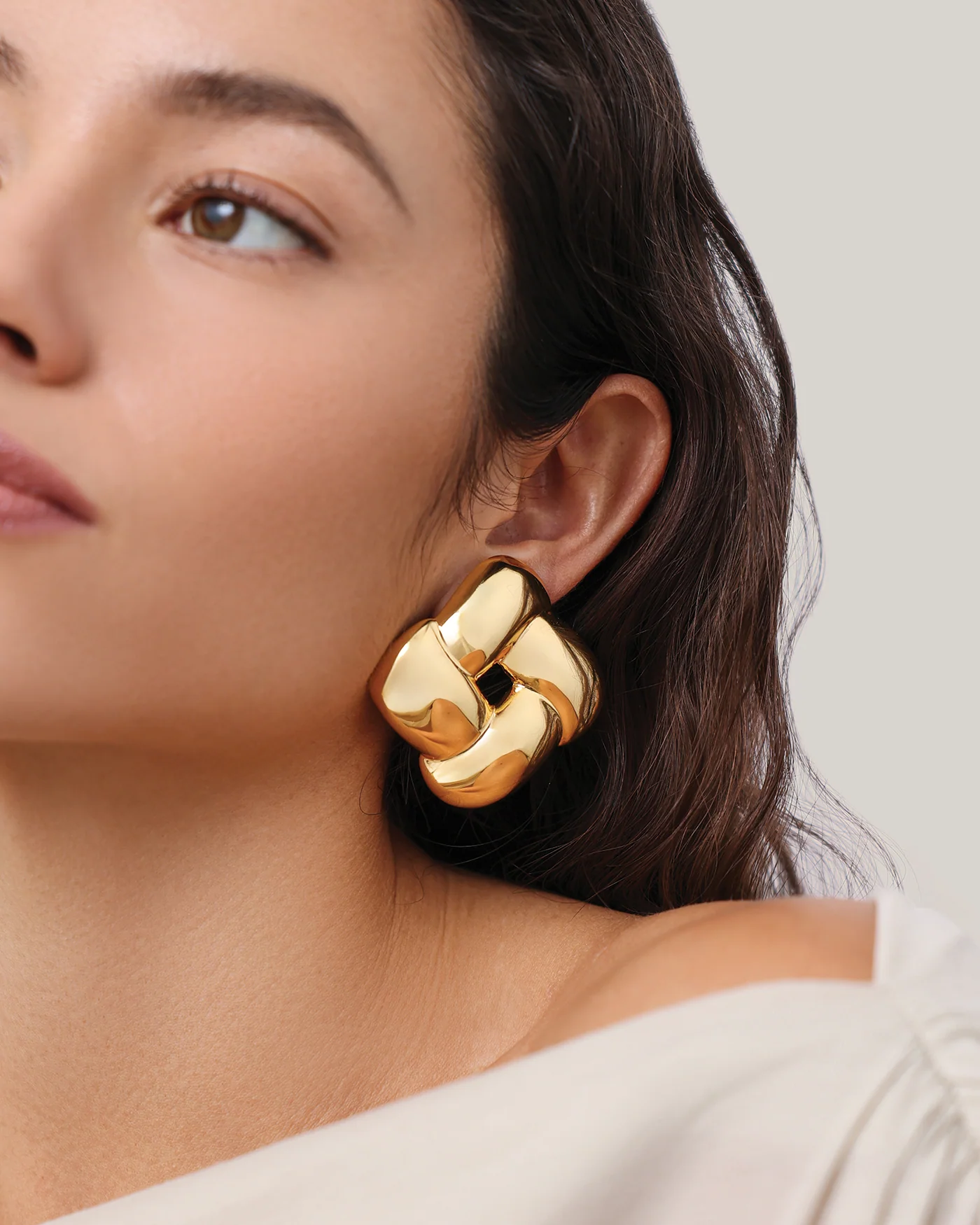 Mega Woven Square Earrings - Image 2