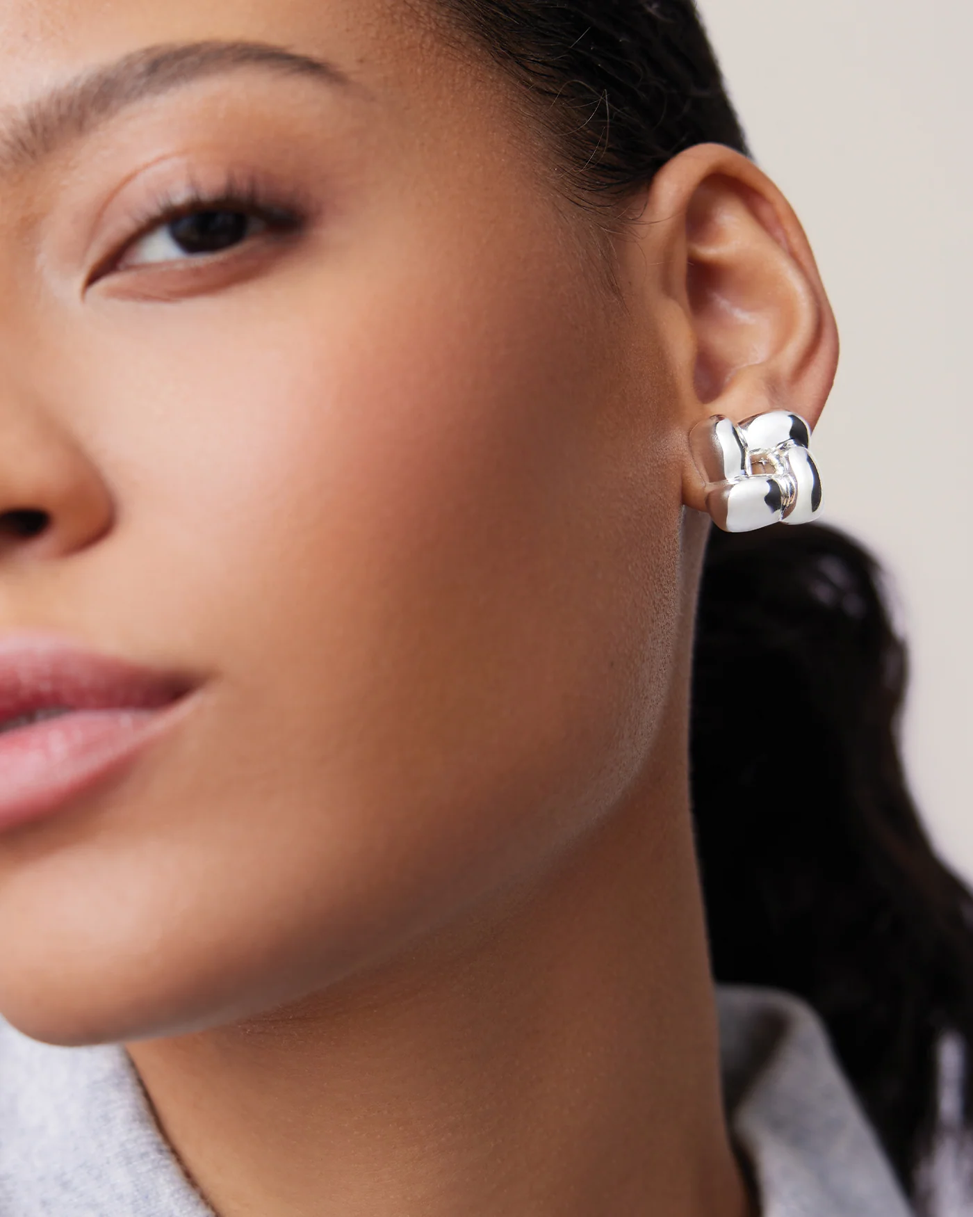Small Woven Square Earrings - Image 2