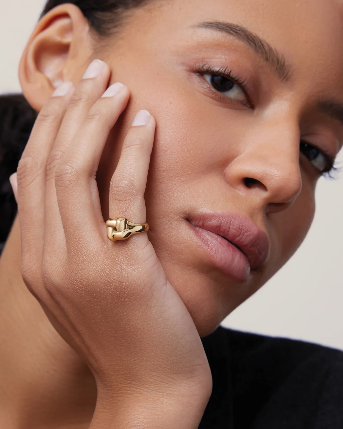 Woven Square Signet Ring - Image 2